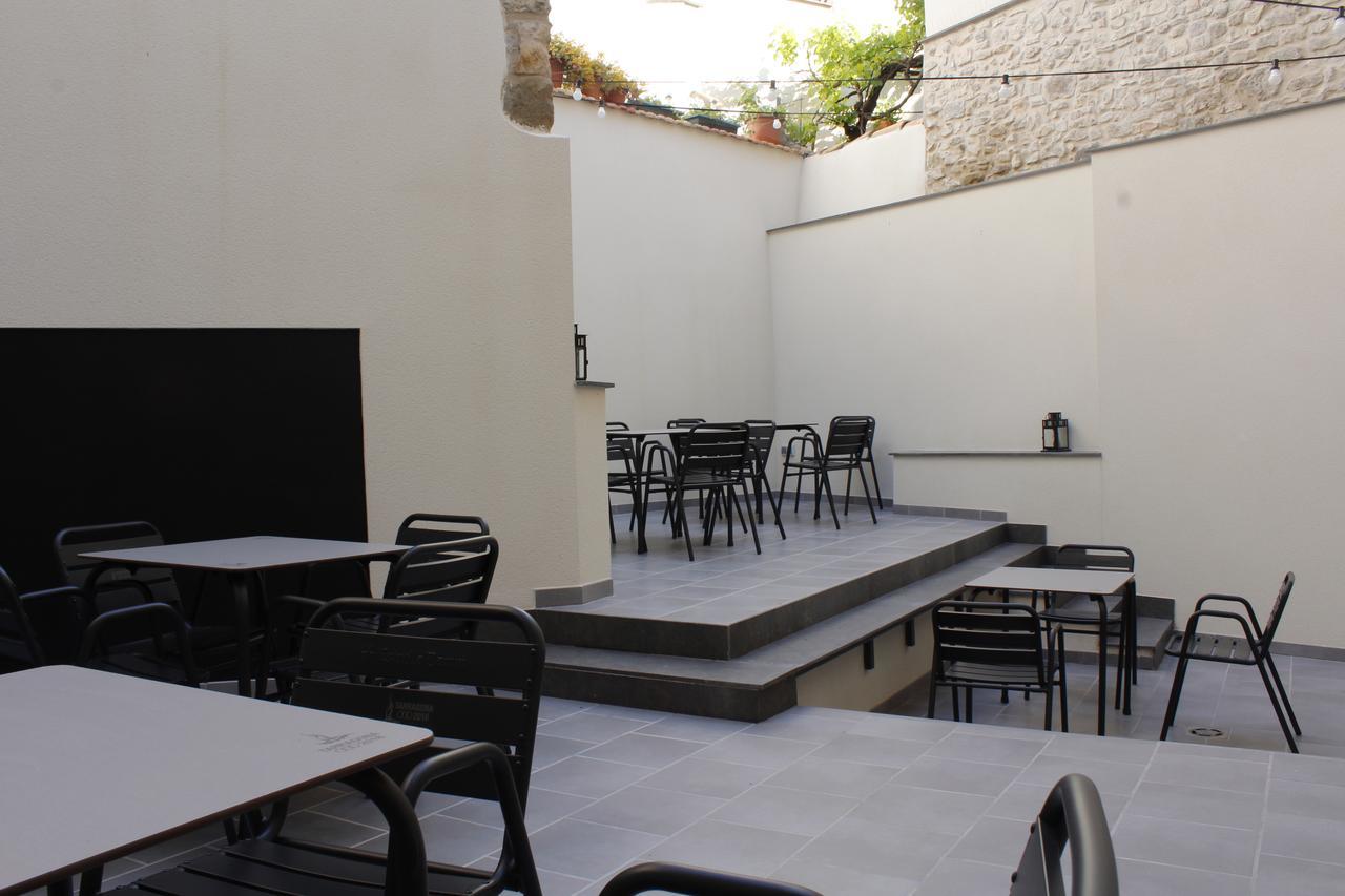 Hostal Universitat Cervera  Exterior foto